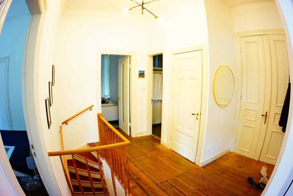 Grosszuegige 185M2-Altbauwohnung In Bestlage 7Zimmer-2Baeder-2Kuechen-2Wcs Amburgo Esterno foto