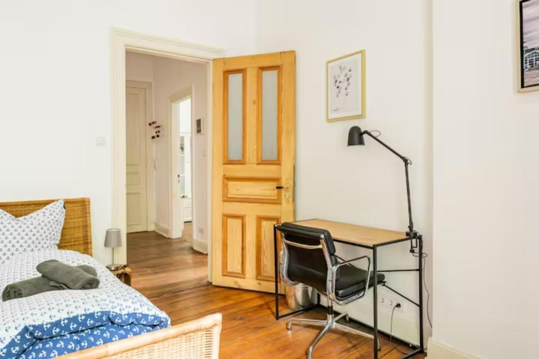 Grosszuegige 185M2-Altbauwohnung In Bestlage 7Zimmer-2Baeder-2Kuechen-2Wcs Amburgo Esterno foto