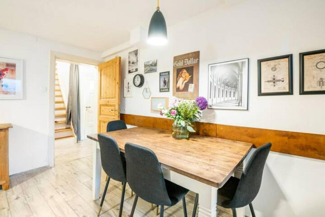 Grosszuegige 185M2-Altbauwohnung In Bestlage 7Zimmer-2Baeder-2Kuechen-2Wcs Amburgo Esterno foto
