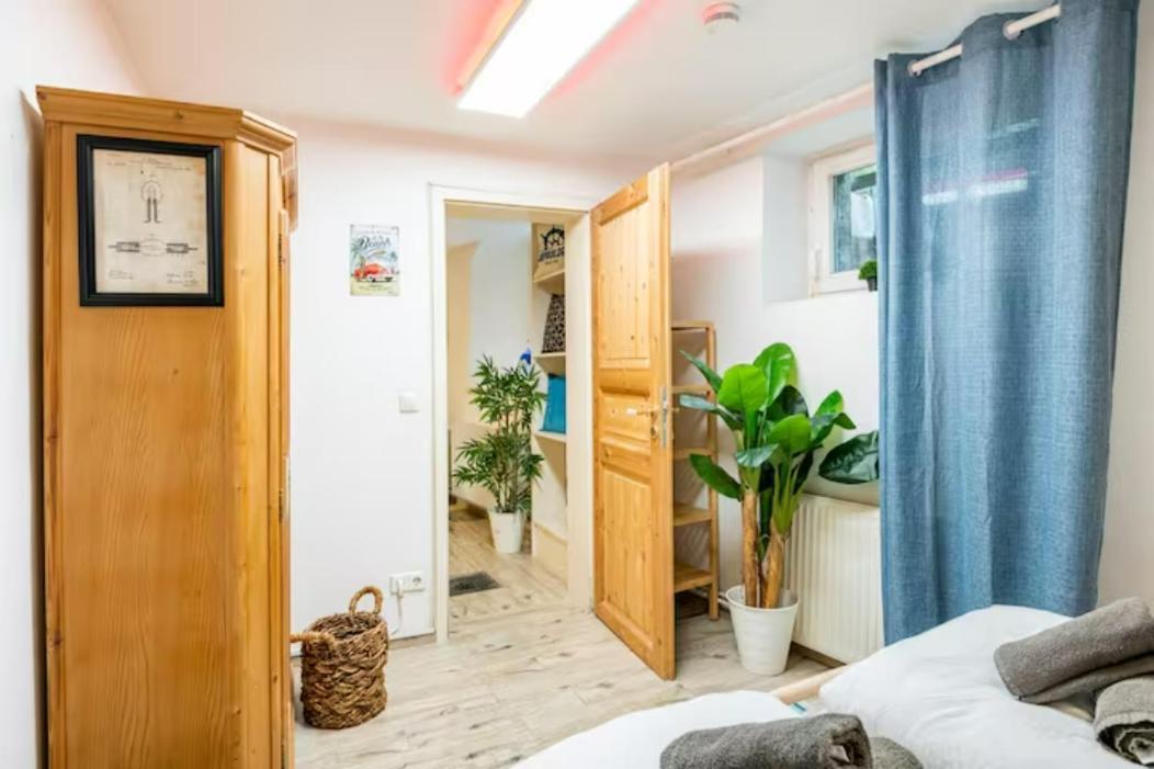 Grosszuegige 185M2-Altbauwohnung In Bestlage 7Zimmer-2Baeder-2Kuechen-2Wcs Amburgo Esterno foto