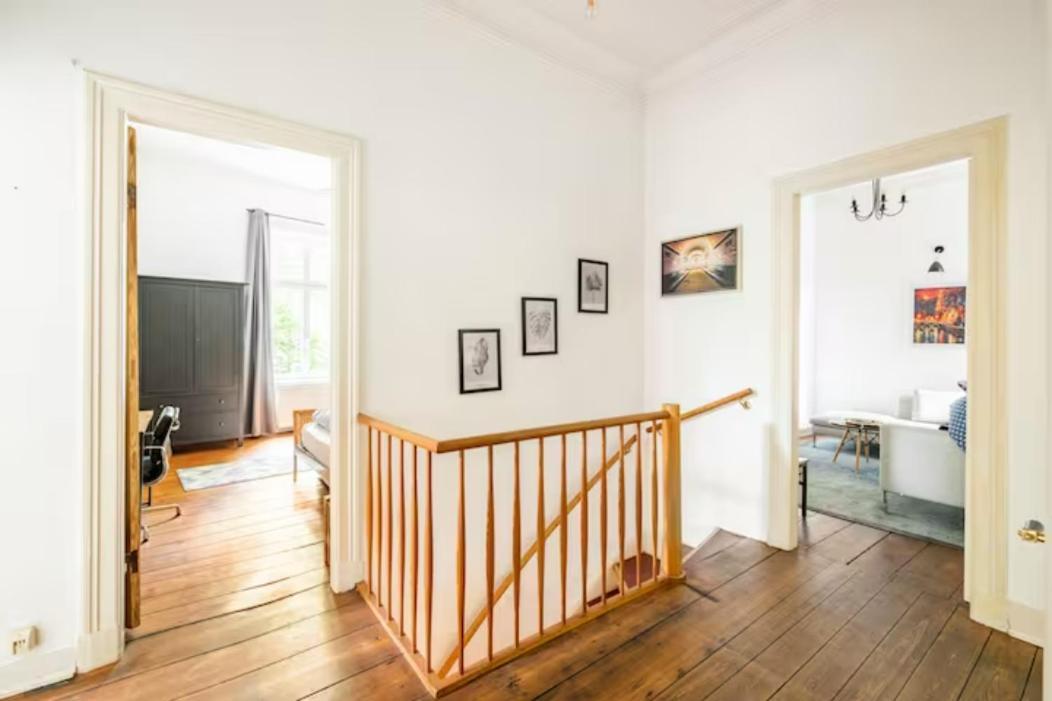 Grosszuegige 185M2-Altbauwohnung In Bestlage 7Zimmer-2Baeder-2Kuechen-2Wcs Amburgo Esterno foto