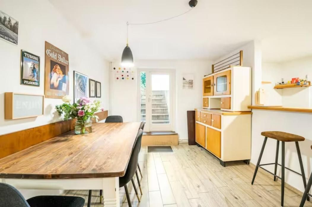 Grosszuegige 185M2-Altbauwohnung In Bestlage 7Zimmer-2Baeder-2Kuechen-2Wcs Amburgo Esterno foto