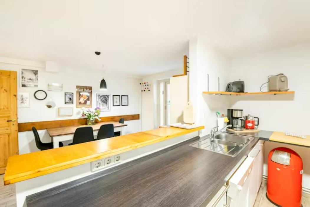 Grosszuegige 185M2-Altbauwohnung In Bestlage 7Zimmer-2Baeder-2Kuechen-2Wcs Amburgo Esterno foto