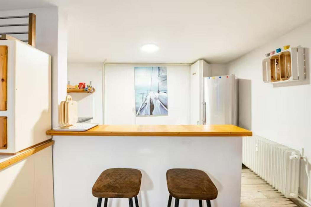 Grosszuegige 185M2-Altbauwohnung In Bestlage 7Zimmer-2Baeder-2Kuechen-2Wcs Amburgo Esterno foto