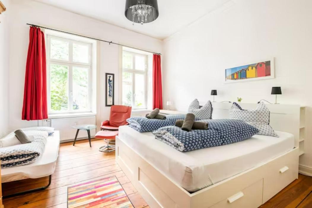 Grosszuegige 185M2-Altbauwohnung In Bestlage 7Zimmer-2Baeder-2Kuechen-2Wcs Amburgo Esterno foto