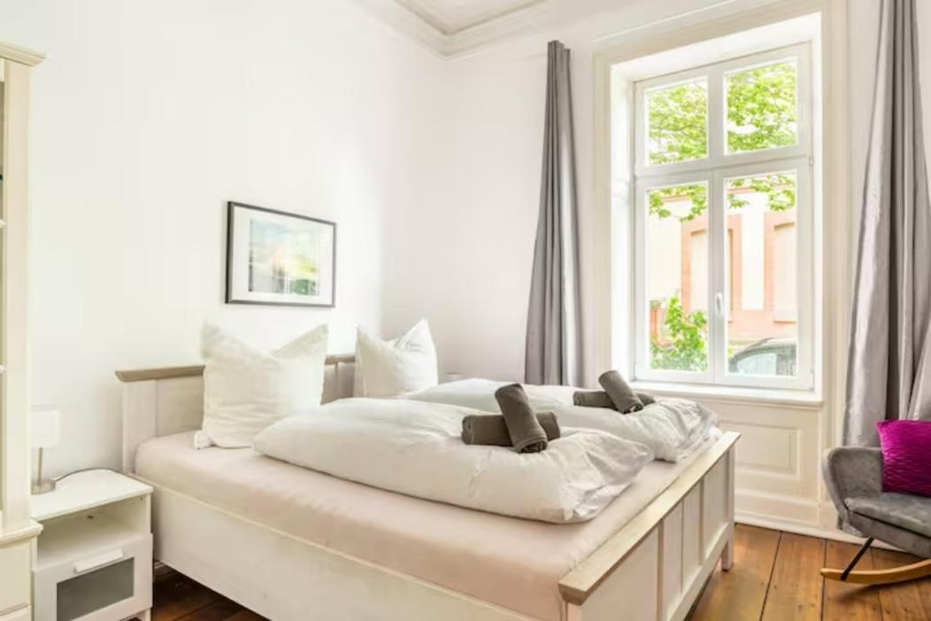 Grosszuegige 185M2-Altbauwohnung In Bestlage 7Zimmer-2Baeder-2Kuechen-2Wcs Amburgo Esterno foto