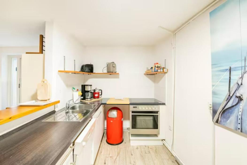 Grosszuegige 185M2-Altbauwohnung In Bestlage 7Zimmer-2Baeder-2Kuechen-2Wcs Amburgo Esterno foto
